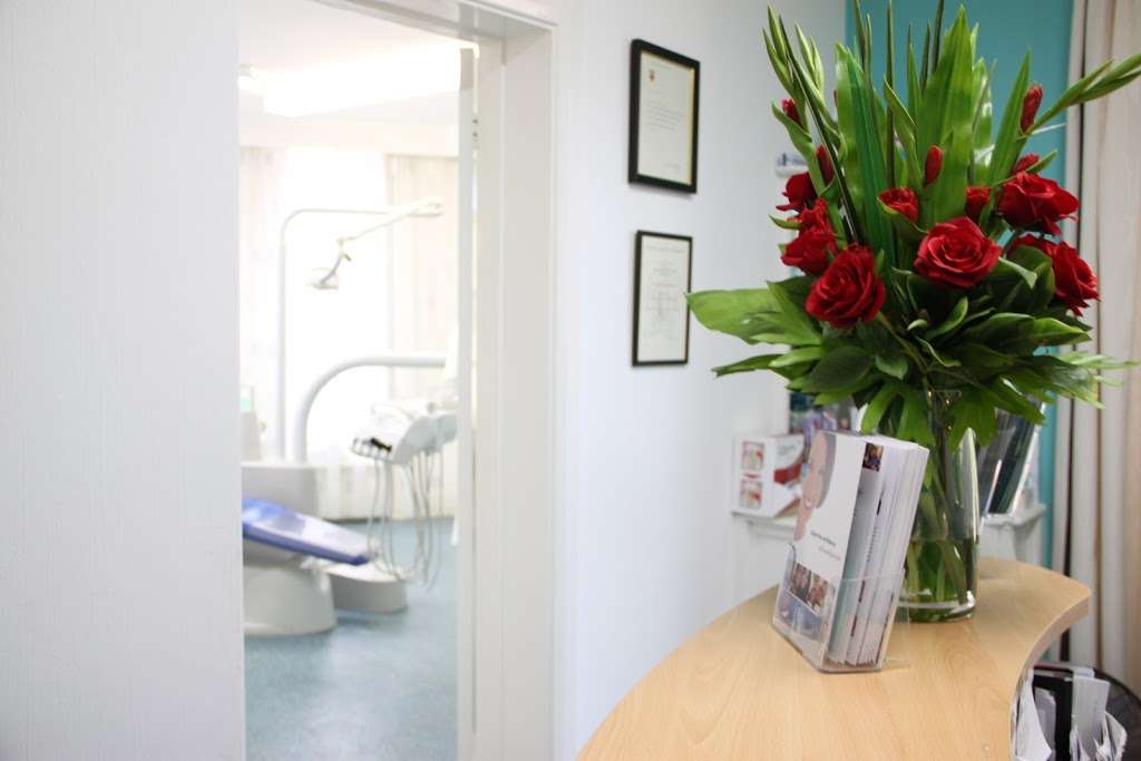 The Mary Jones Dental Practice | 1 Street House, George Lane, Bromley BR2 7LQ, UK | Phone: 020 8462 0200