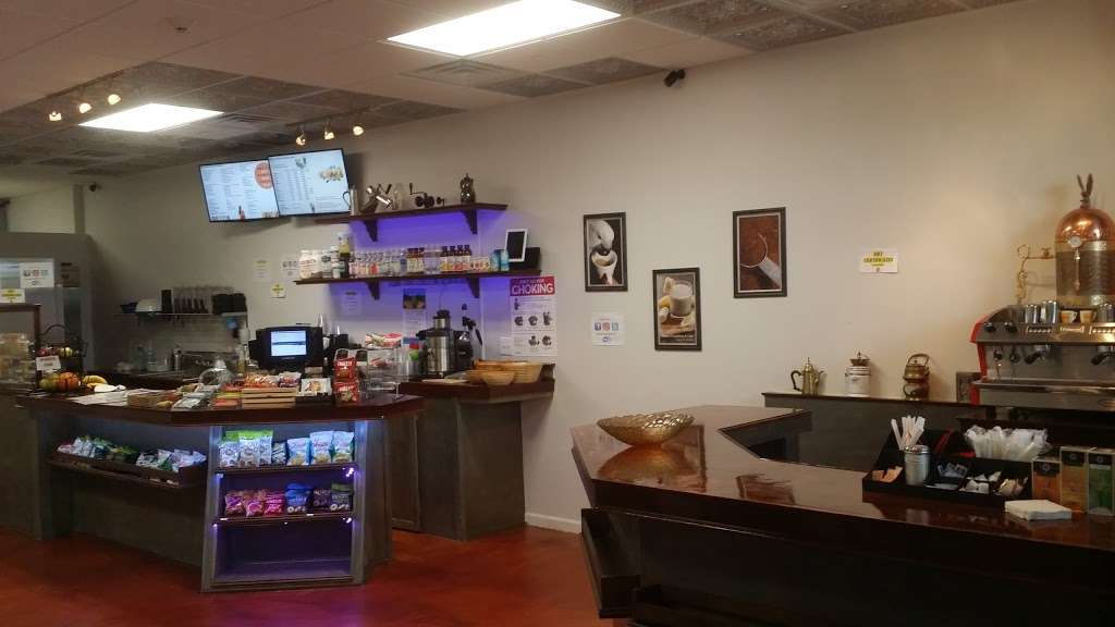 Natura Smoothies & Cafe | 15 James P Kelly Way, Middletown, NY 10940, USA | Phone: (845) 775-4211