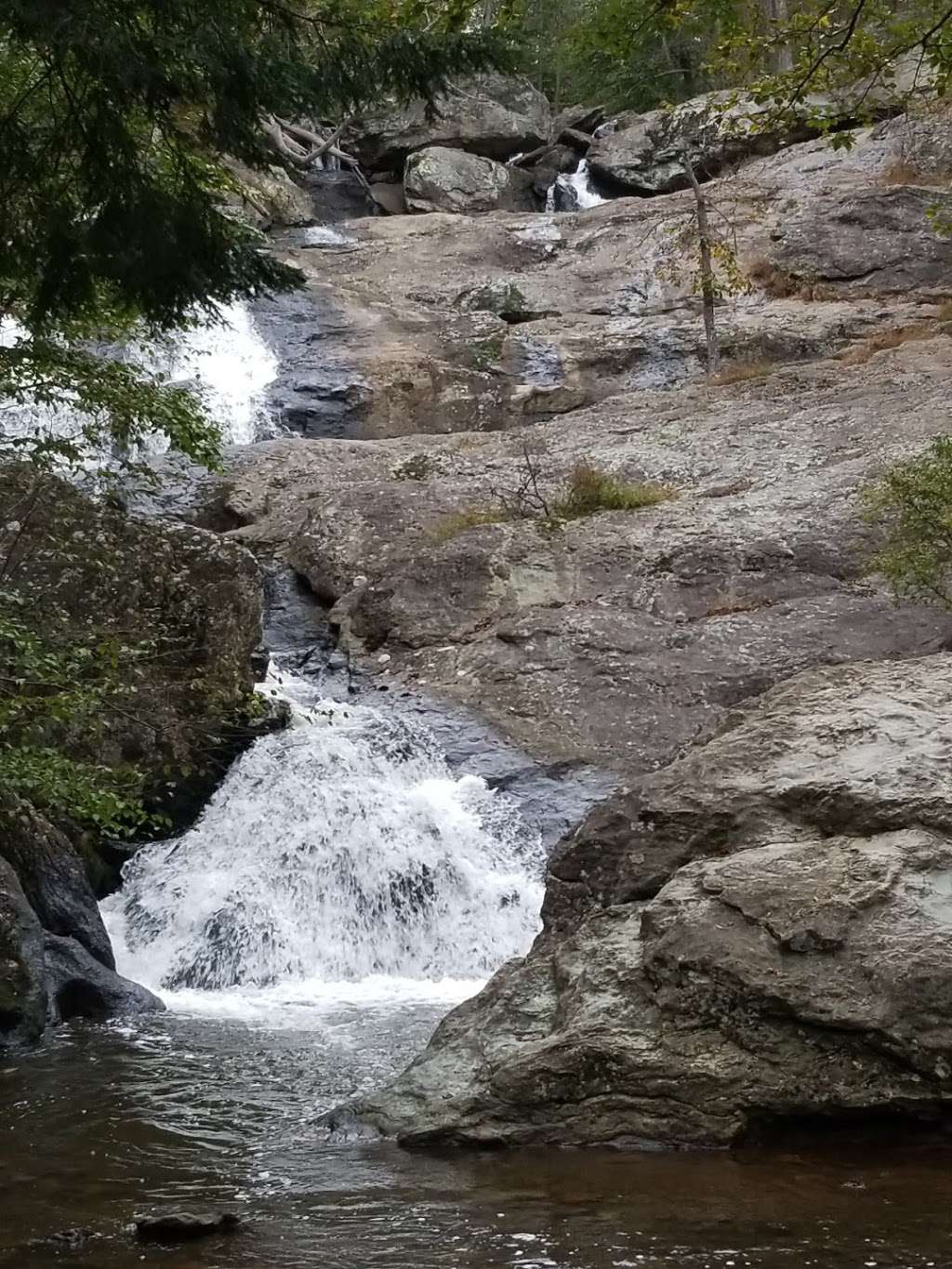 Cunningham Falls - northern trailend viewpoint | Smithsburg, MD 21783, USA