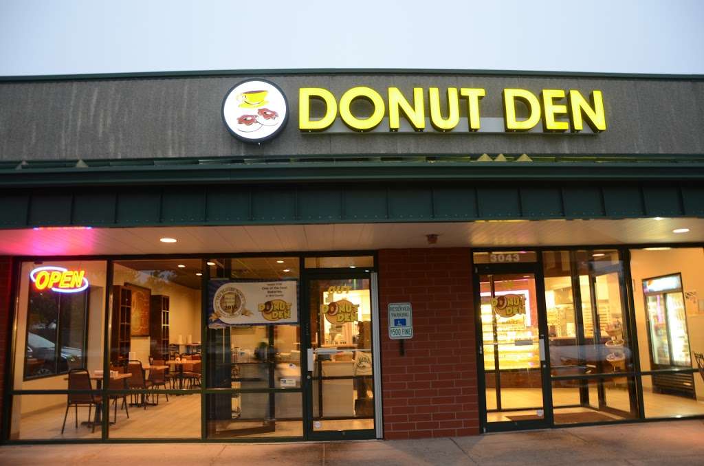 Donut Den | 3043 Theodore St, Joliet, IL 60435, USA | Phone: (815) 267-3810