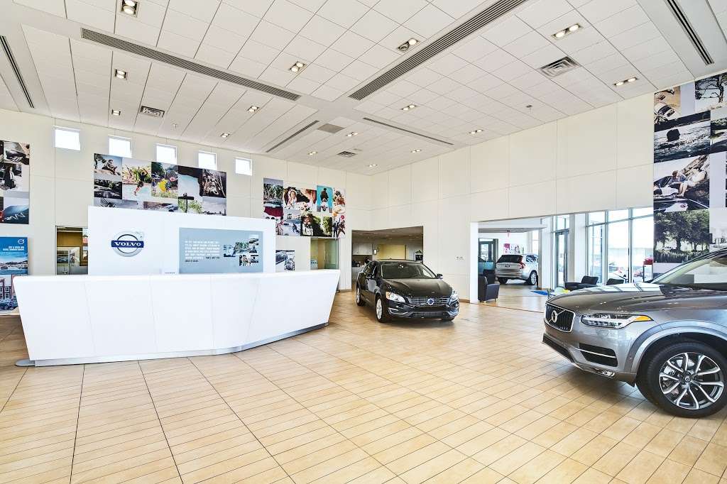 Volvo Cars of Phoenix | 2205 W Bell Rd, Phoenix, AZ 85023, USA | Phone: (602) 734-5540