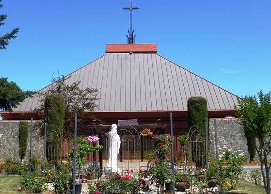 Saint Leos Catholic Church | 601 Agua Caliente Rd W, Sonoma, CA 95476, USA | Phone: (707) 996-8422