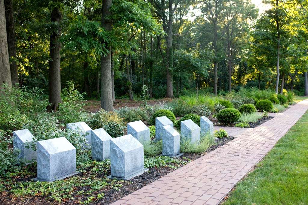 Elmwood Cemetery | 425 Georges Rd, North Brunswick Township, NJ 08902, USA | Phone: (732) 545-1445