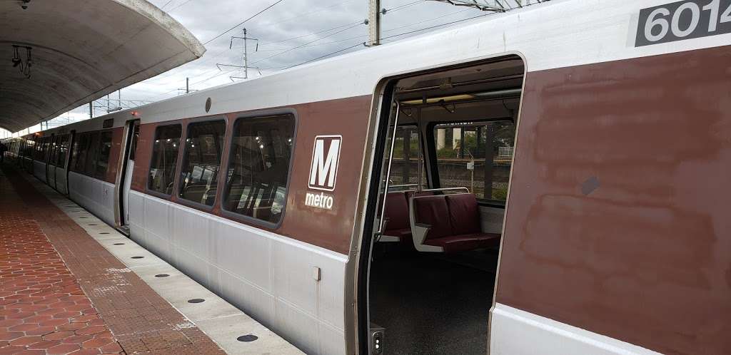 New Carrollton Metrorail Station | New Carrollton, MD 20784