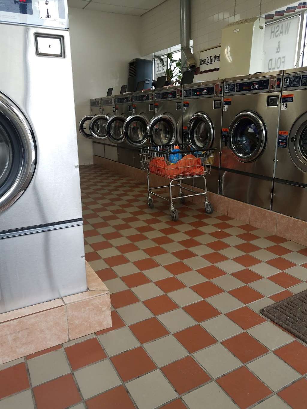 Big Wash Laundromat | 51 Watson Ave, West Orange, NJ 07052, USA | Phone: (862) 233-6436