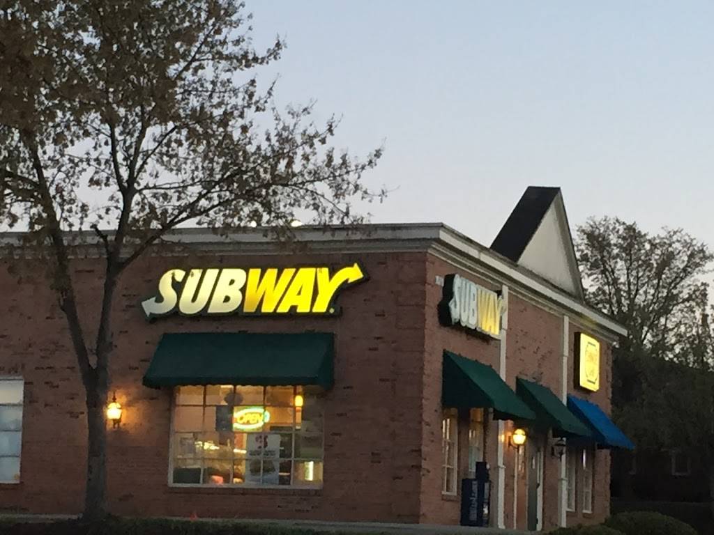 Subway | 1070 Chinoe Rd Drive, Lexington, KY 40502, USA | Phone: (859) 266-0876