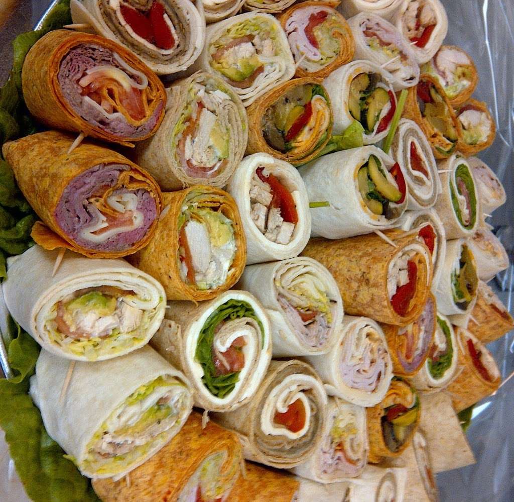 Villarinas Deli & Catering | 3303, 27 S Greeley Ave, Chappaqua, NY 10514, USA | Phone: (914) 238-7153