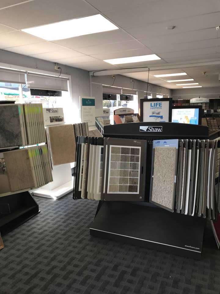 Domenic And Sons Floor Covering | 255 Greenville Ave, Johnston, RI 02919, USA | Phone: (401) 231-1885