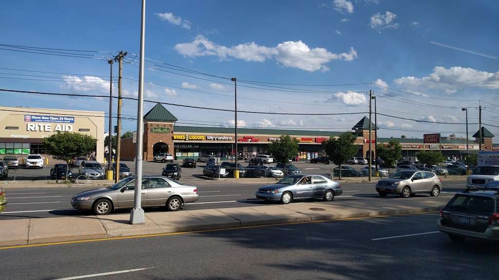 Heartland Shopping Center | Staten Island, NY 10314, USA