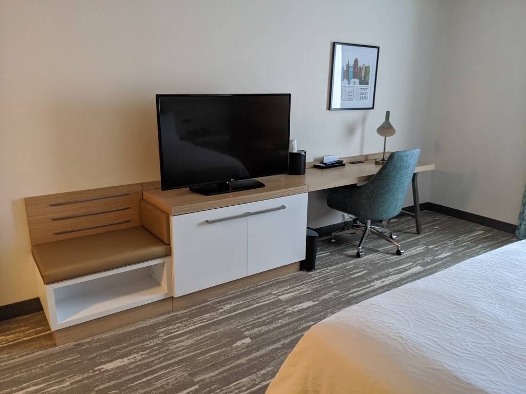 Hilton Garden Inn Kansas City, MO | 10920 N Ambassador Dr, Kansas City, MO 64153, USA | Phone: (816) 321-1900