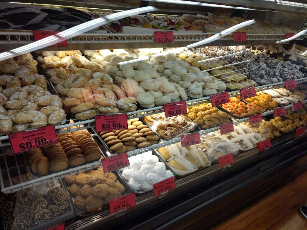 Angelo Caputos Fresh Markets - South Elgin | 622 Randall Rd, South Elgin, IL 60177, USA | Phone: (847) 289-0600