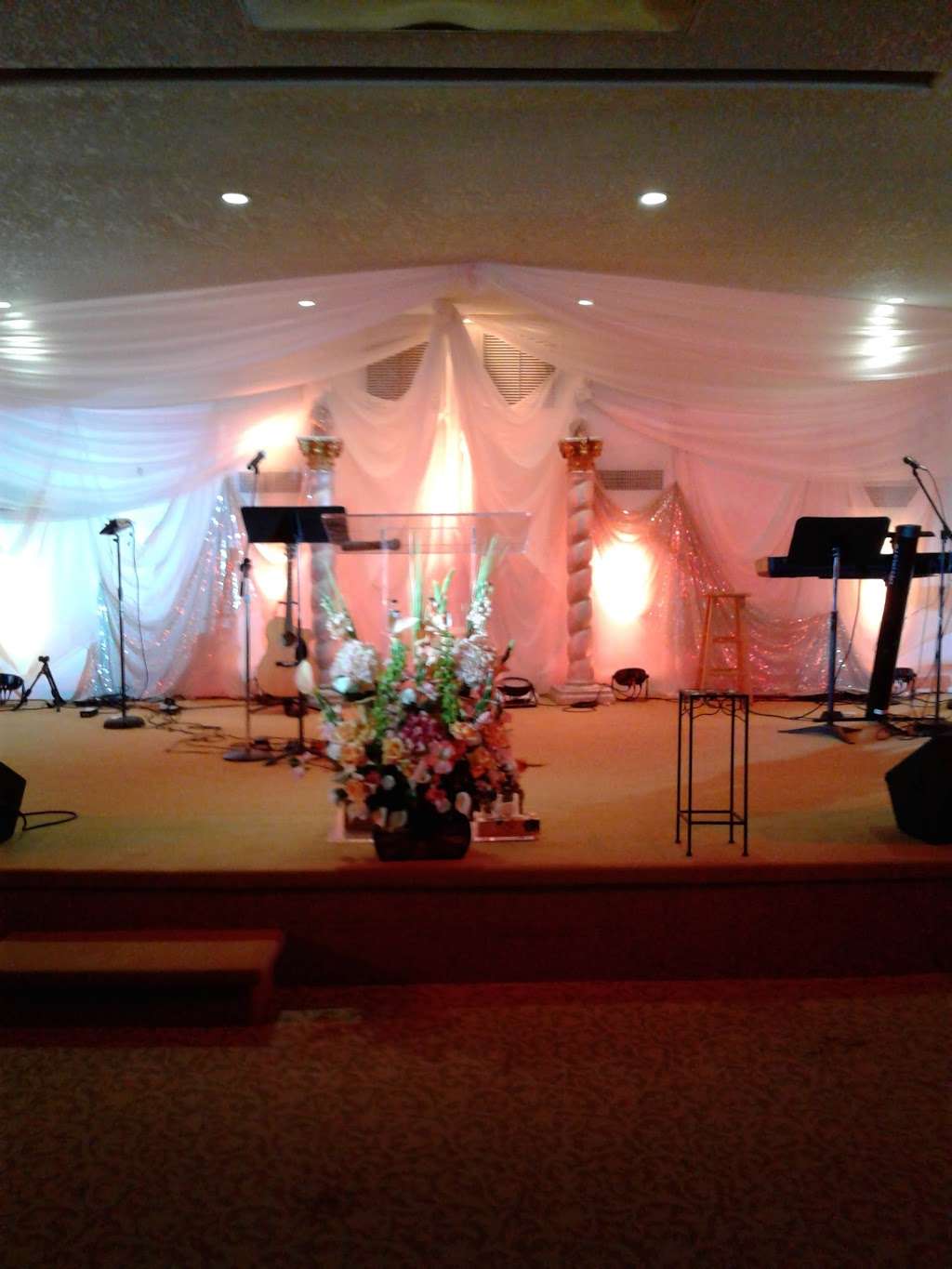El Shaddai Christian Church | 13001 Landstar Blvd, Orlando, FL 32824, USA | Phone: (407) 859-2358