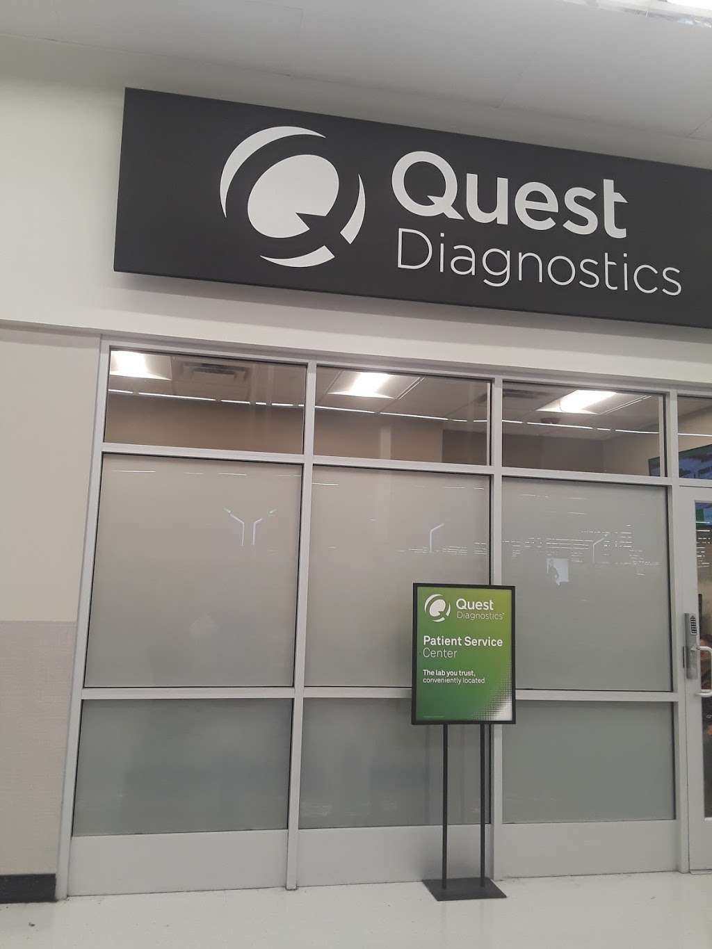 Quest Diagnostics Inside Bedford Park Walmart Store | 7050 S Cicero Ave, Bedford Park, IL 60638, USA | Phone: (708) 929-0181