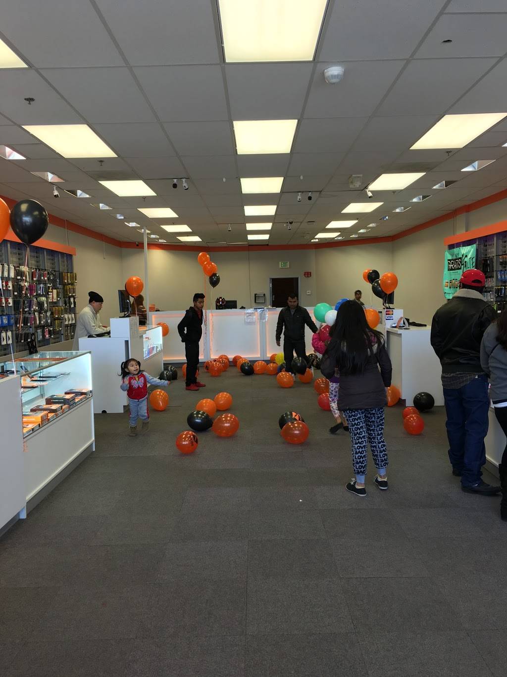 Boost Mobile | 7102 Hull Street Rd, North Chesterfield, VA 23235, USA | Phone: (804) 447-0250