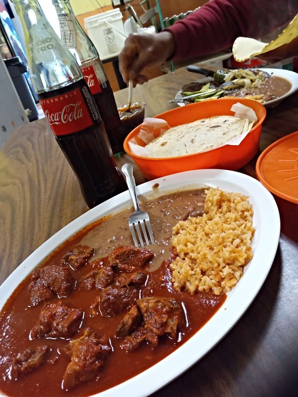 Restaurante Tierra Caliente | 624 Kansas Ave, Kansas City, KS 66105 | Phone: (913) 573-2222