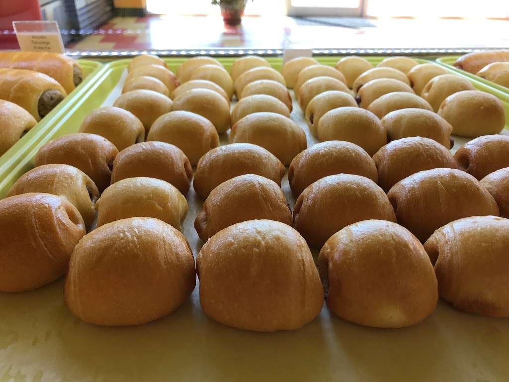Snowflake DONUTS | 9805 W Fairmont Pkwy Ste D, La Porte, TX 77571, USA | Phone: (281) 941-4371