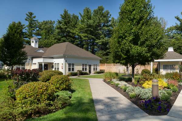 Regency Place Apartments | 7000 Horseshoe Ln, Wilmington, MA 01887 | Phone: (978) 658-4960