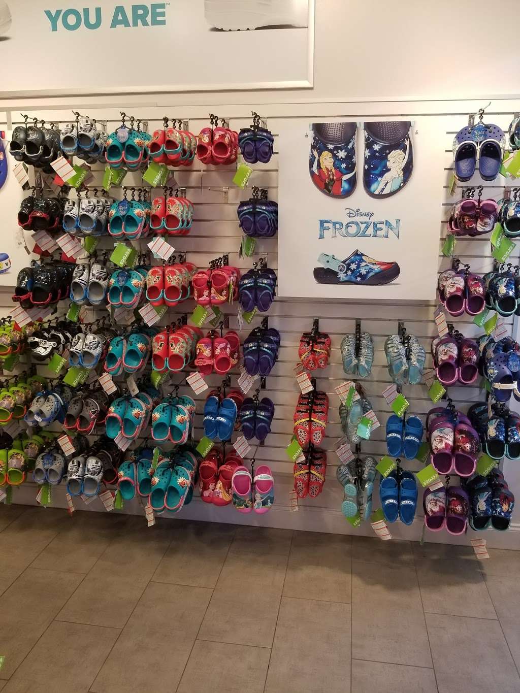 Crocs | Philadelphia Outlet, 18 Lightcap Rd, Pottstown, PA 19464, USA | Phone: (610) 705-0129