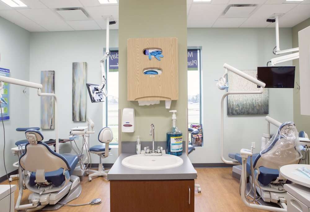 Emergency Dentist 24/7 | 701 US-41, Schererville, IN 46375, USA | Phone: (888) 896-1427