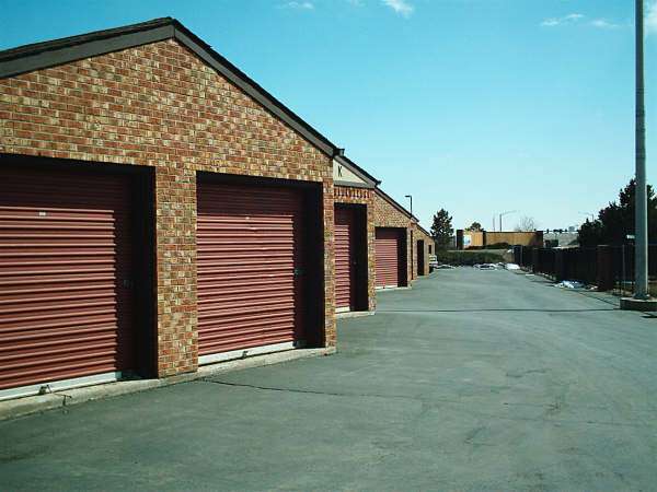 StorQuest Self Storage | 7030 S Jordan Rd, Centennial, CO 80112 | Phone: (303) 952-0794