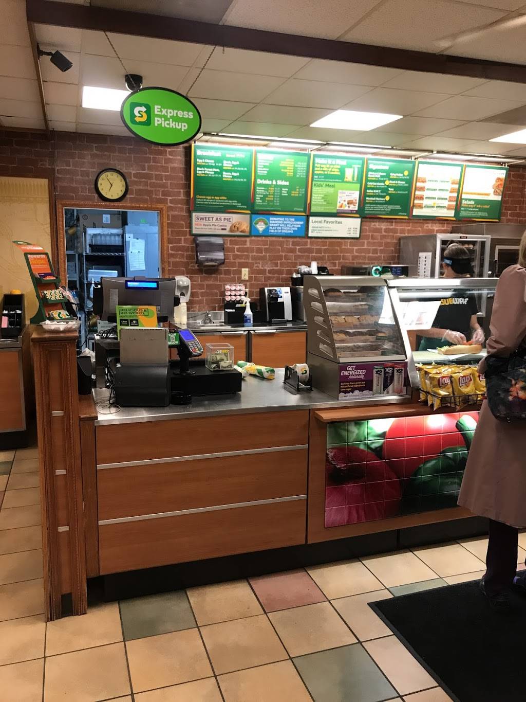 Subway | 6494 Brecksville Rd, Independence, OH 44131, USA | Phone: (216) 524-1589