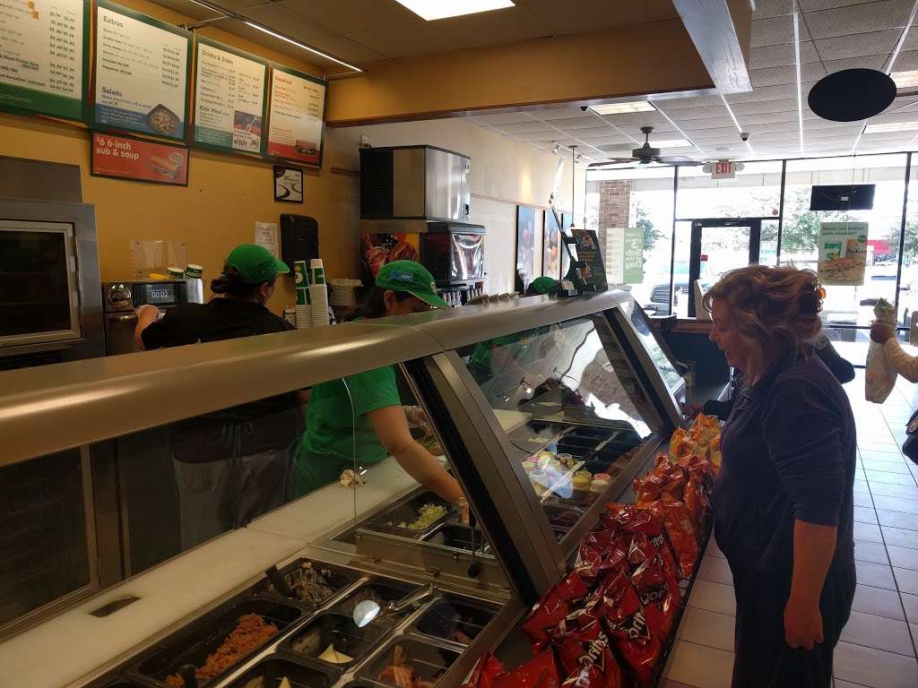 Subway | 4801 Wilson Rd, Humble, TX 77396, USA | Phone: (281) 312-5552