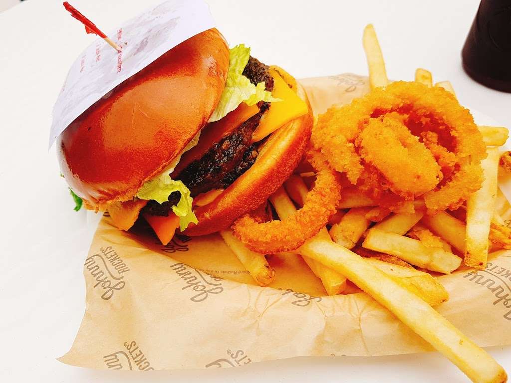 Johnny Rockets | SIX FLAGS MAGIC MOUNTAIN, 26101 Magic Mountain Pkwy, Valencia, CA 91355, USA | Phone: (661) 255-4819