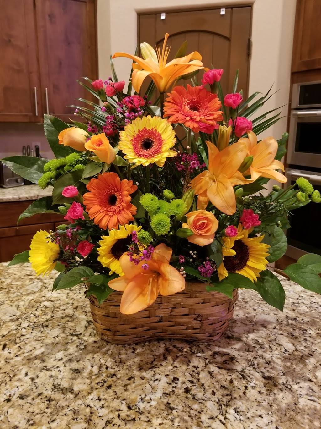 Vickys Flowers & gifts | 6316 La Paz Rd NE, Rio Rancho, NM 87144, USA | Phone: (505) 867-1762