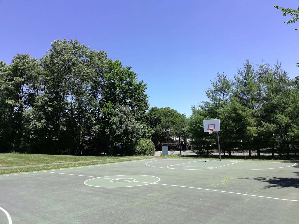 Maidenhead Basketball Court | 184, 158 Griggs Dr, Princeton, NJ 08540, USA