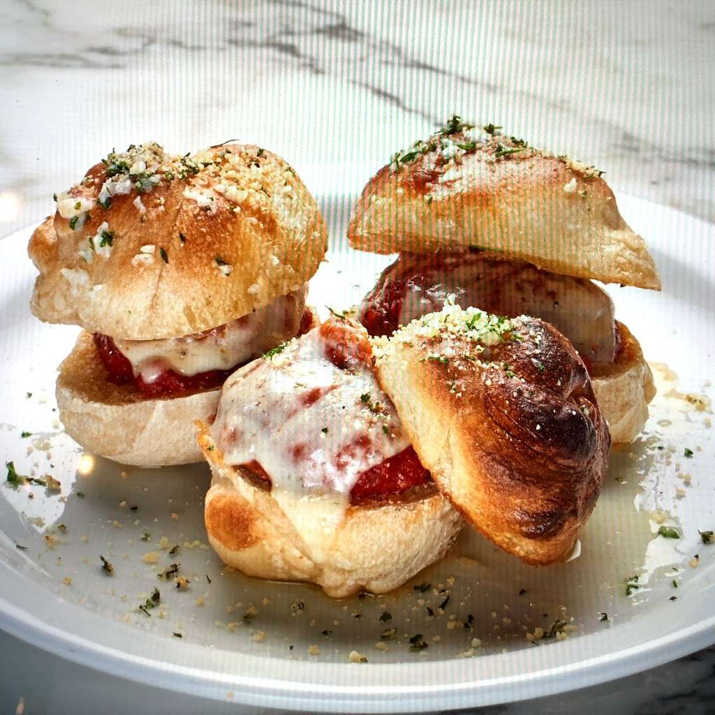 Metro Pizza | 6720 Sky Pointe Dr, Las Vegas, NV 89131, USA | Phone: (702) 564-6726