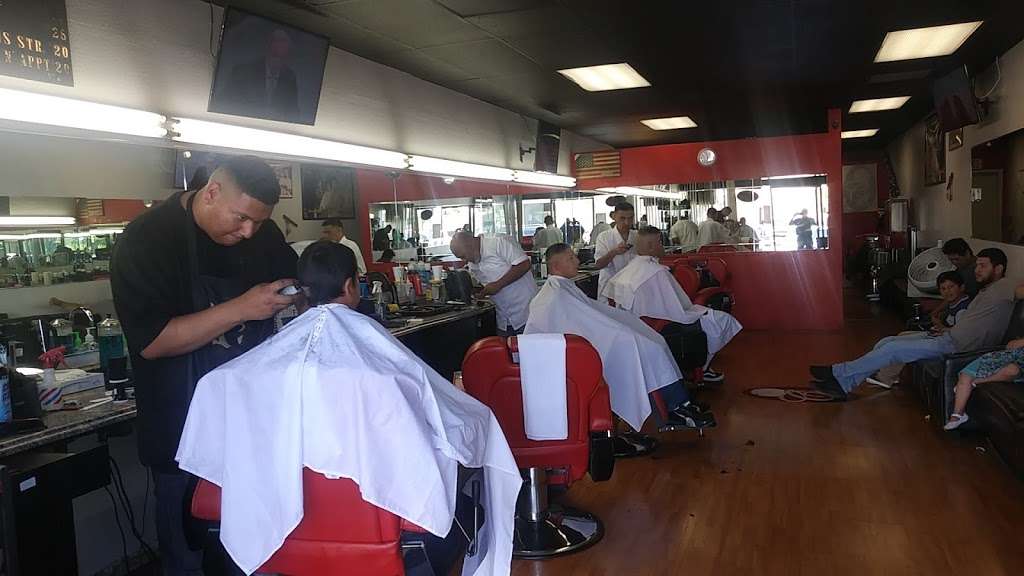 Classic barber shop | 1012 E Ave K, Lancaster, CA 93535, USA | Phone: (661) 425-3585