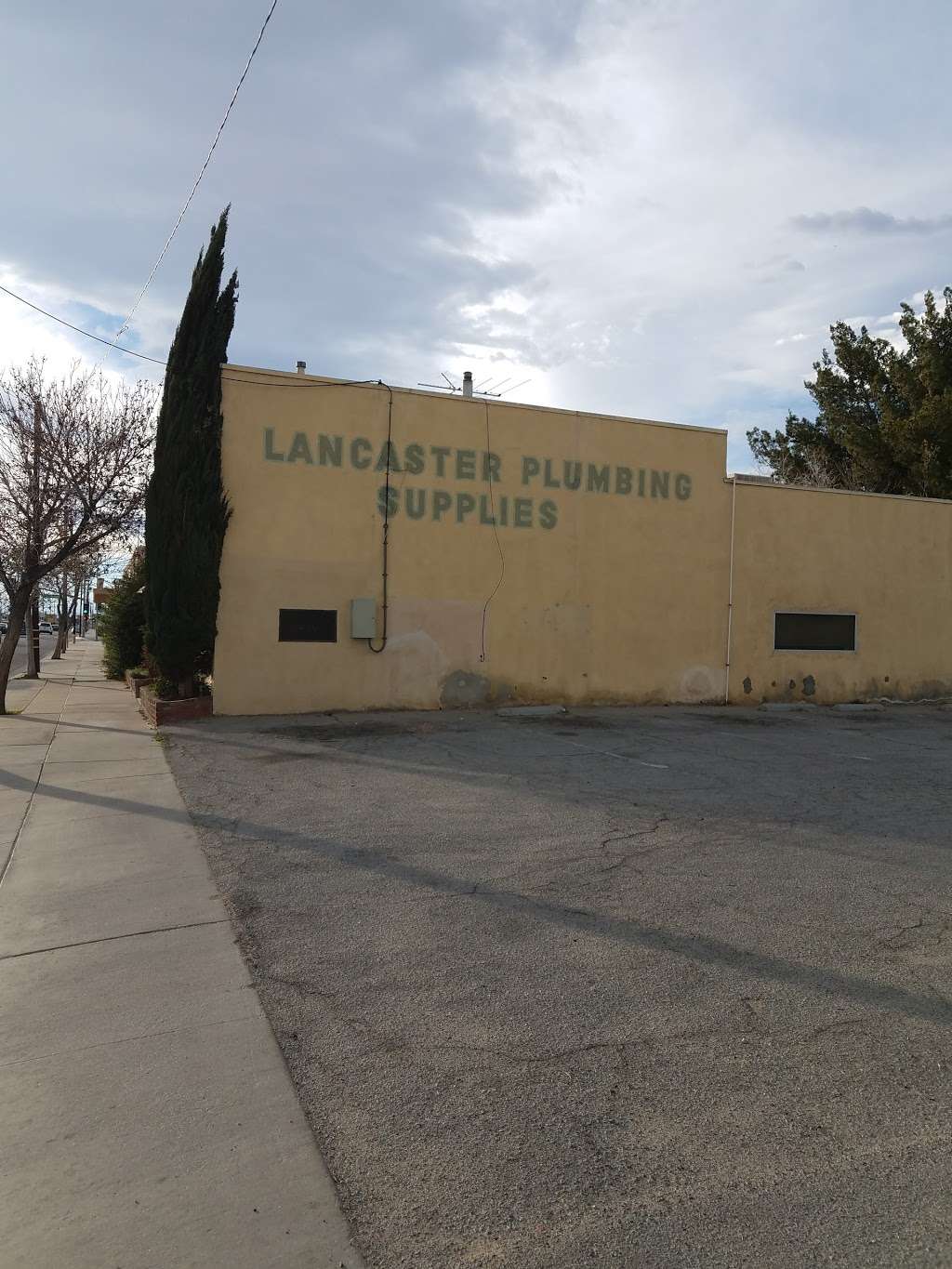 Lancaster Plumbing Supplies | 317 W Ave I, Lancaster, CA 93534 | Phone: (661) 942-1193