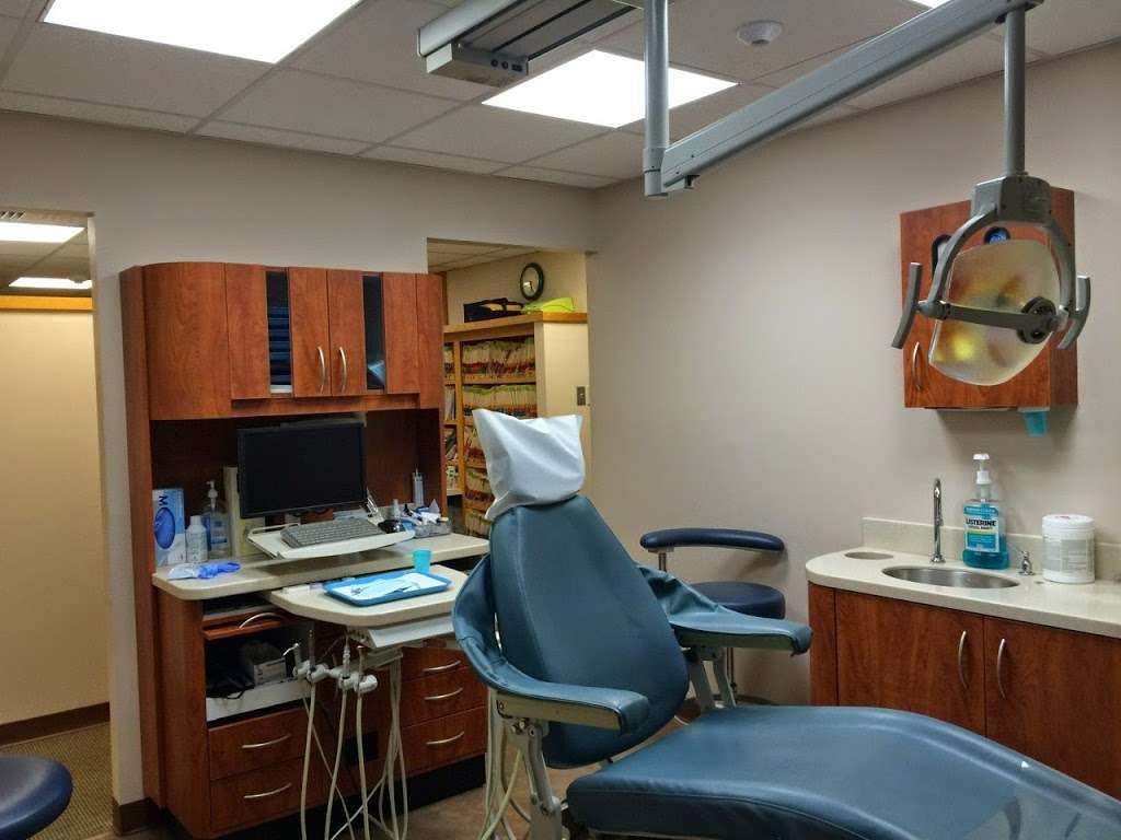 Bradford Young Family & Cosmetic Dentistry | 1275 S Cedar Crest Blvd # 4, Allentown, PA 18103, USA | Phone: (610) 439-1363