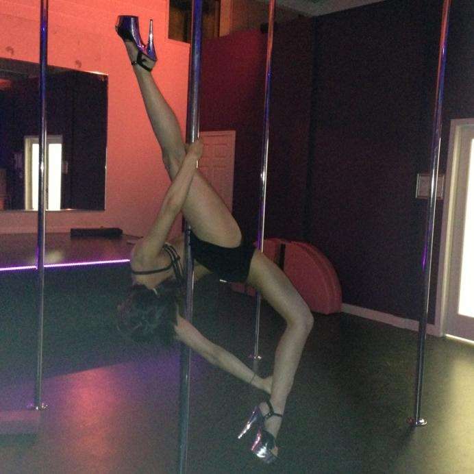 Doll House Pole Fitness | 10969 Lute Ct, Manassas, VA 20109, USA | Phone: (703) 209-7545