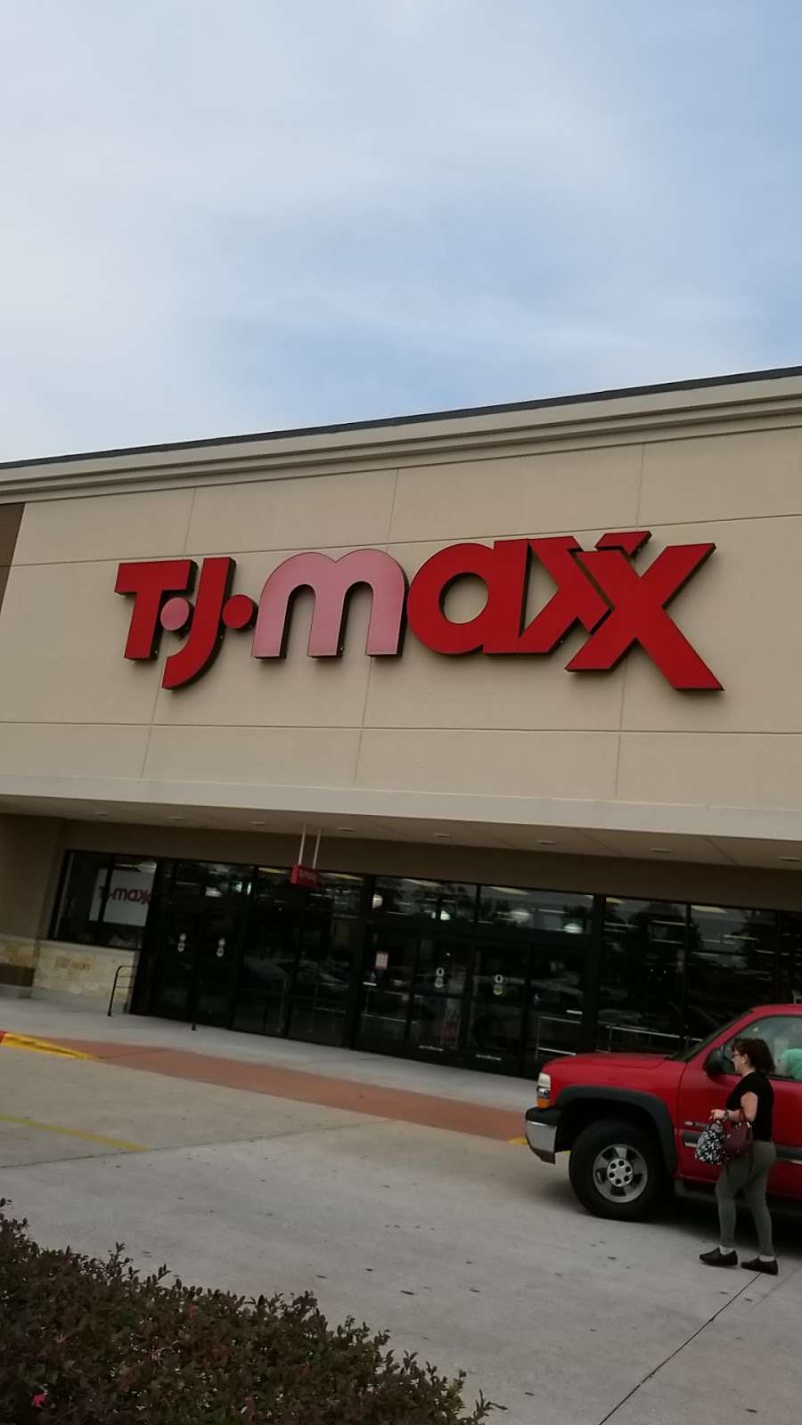 T.J. Maxx & HomeGoods | 7055 Farm to Market 1960 Rd E, Humble, TX 77346, USA | Phone: (281) 812-5988