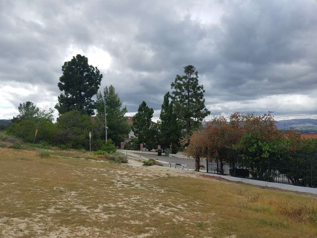 Corbin Canyon Park | Woodland Hills, CA 91364, USA