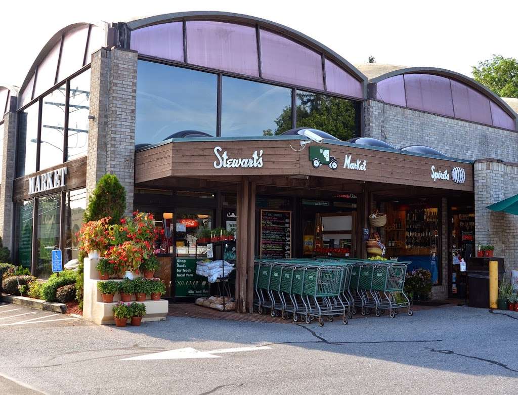 Walter Stewarts Market | 229 Elm St, New Canaan, CT 06840, USA | Phone: (203) 966-4848