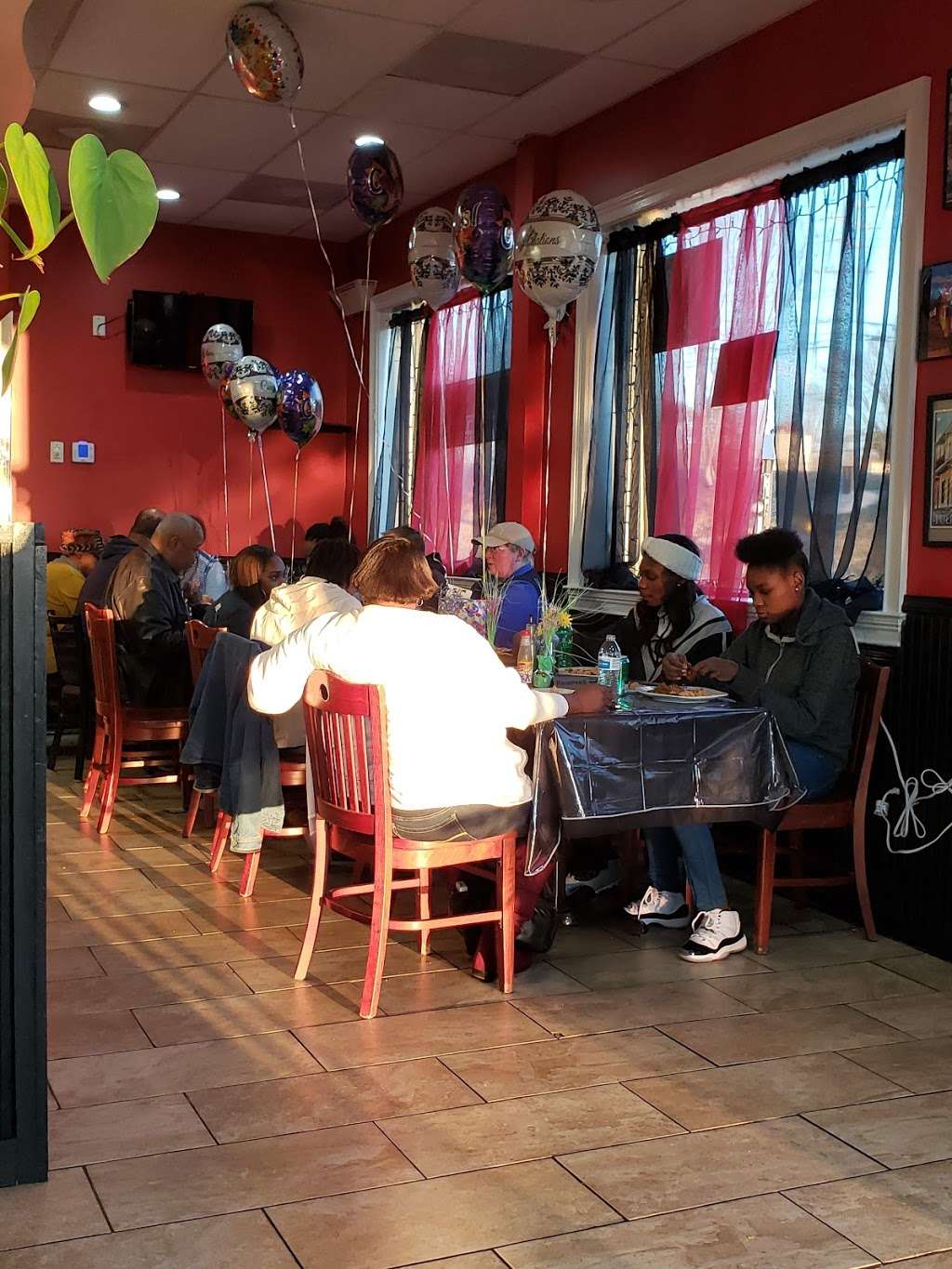 Milagros Latin Cuisine Restaurant | 11915 N Tryon St, Charlotte, NC 28262, USA | Phone: (704) 280-1355