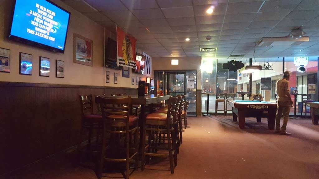 Mullen’s Bar & Grill | 8313 W Lawrence Ave, Norridge, IL 60706 | Phone: (708) 452-3190