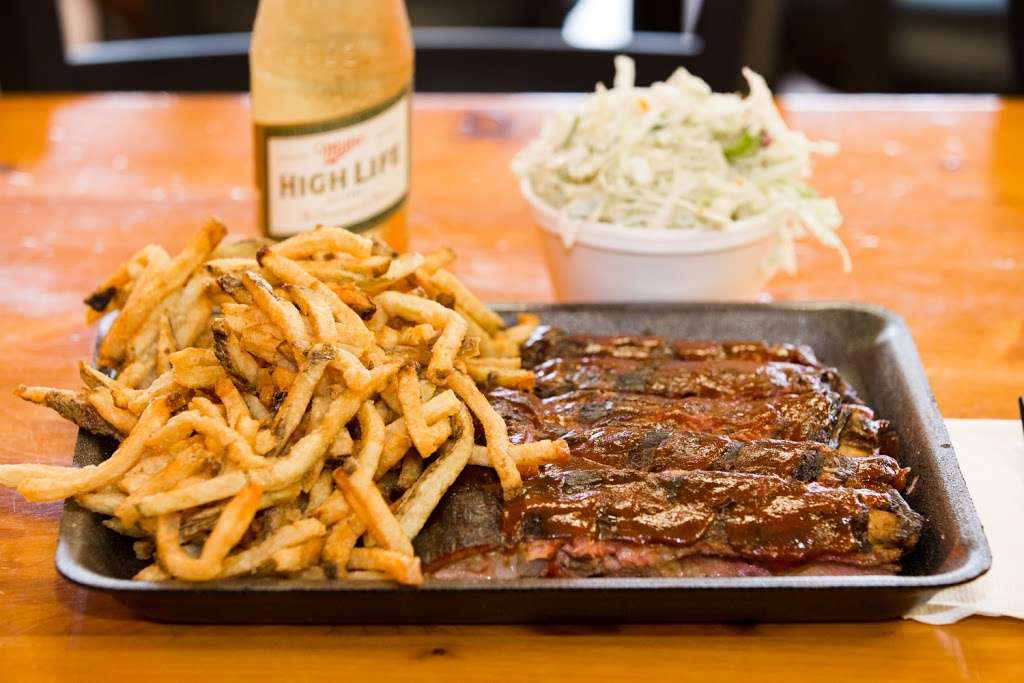 Bates City BBQ of Shawnee | 6493 Quivira Rd, Shawnee, KS 66216, USA | Phone: (913) 962-7447