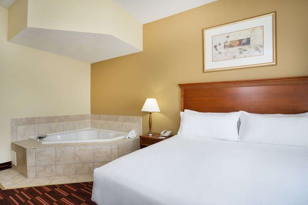 Holiday Inn Express & Suites Woodbridge | 14030 Telegraph Rd, Woodbridge, VA 22192, USA | Phone: (703) 576-1600