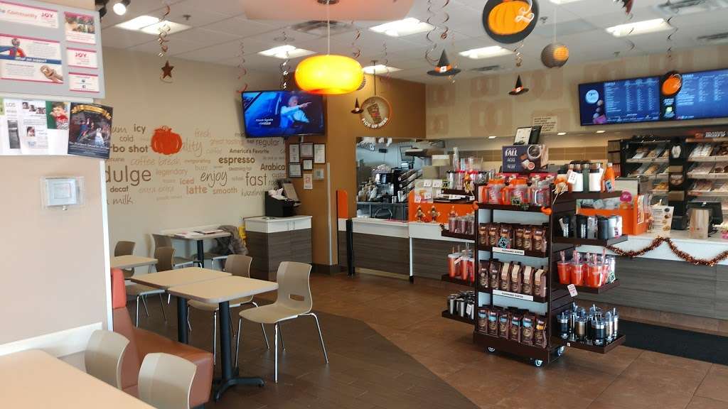 Dunkin | 780 N Main St, Elburn, IL 60119, USA | Phone: (630) 365-6955