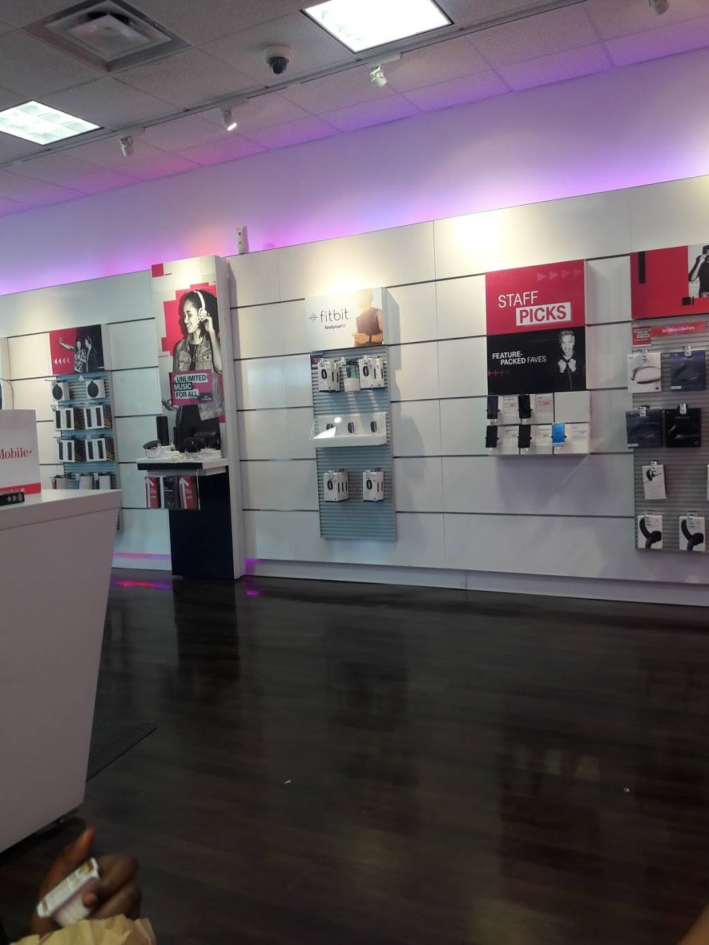 T-Mobile | 3910 Flat Shoals Pkwy #110, Decatur, GA 30034, USA | Phone: (404) 328-1062