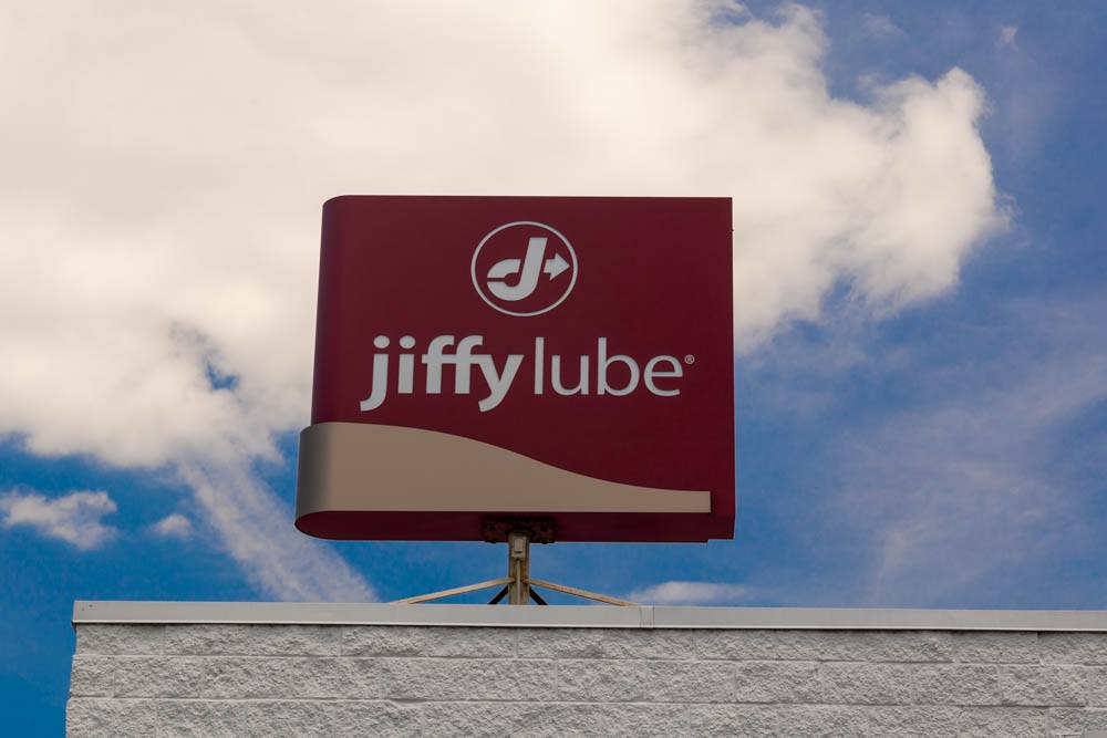Jiffy Lube | 5917 Silver Hill Rd, District Heights, MD 20747, USA | Phone: (301) 736-5823