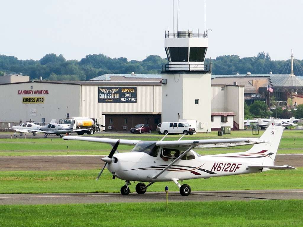 Danbury Municipal Airport | 1 Wibling Rd, Danbury, CT 06810 | Phone: (203) 797-4624