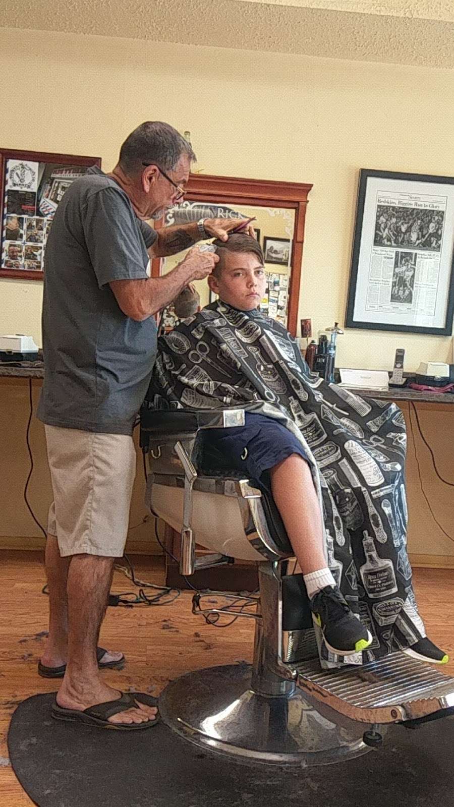 Olde Tyme Family Barber Shop | 14306 Coastal Hwy, Ocean City, MD 21842, USA | Phone: (410) 250-0207