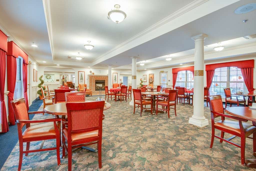 Brentwood at LaPorte Senior Living | 2002 Andrew Ave, La Porte, IN 46350, USA | Phone: (219) 325-1599