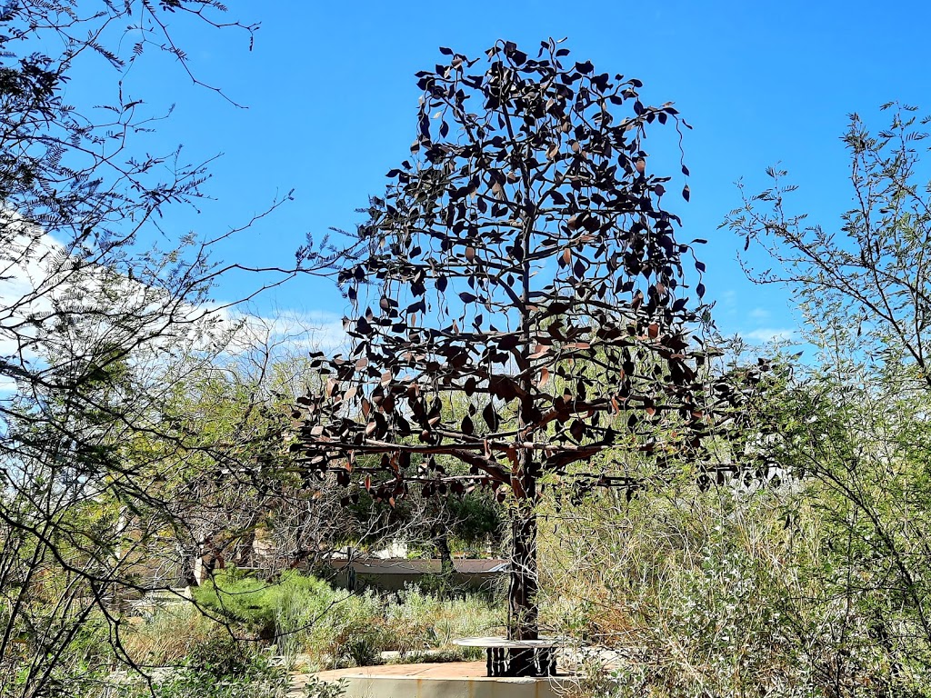 Desert Breeze Hummingbird Habitat | 4700-4724 W Desert St, Chandler, AZ 85226, USA | Phone: (480) 893-6652