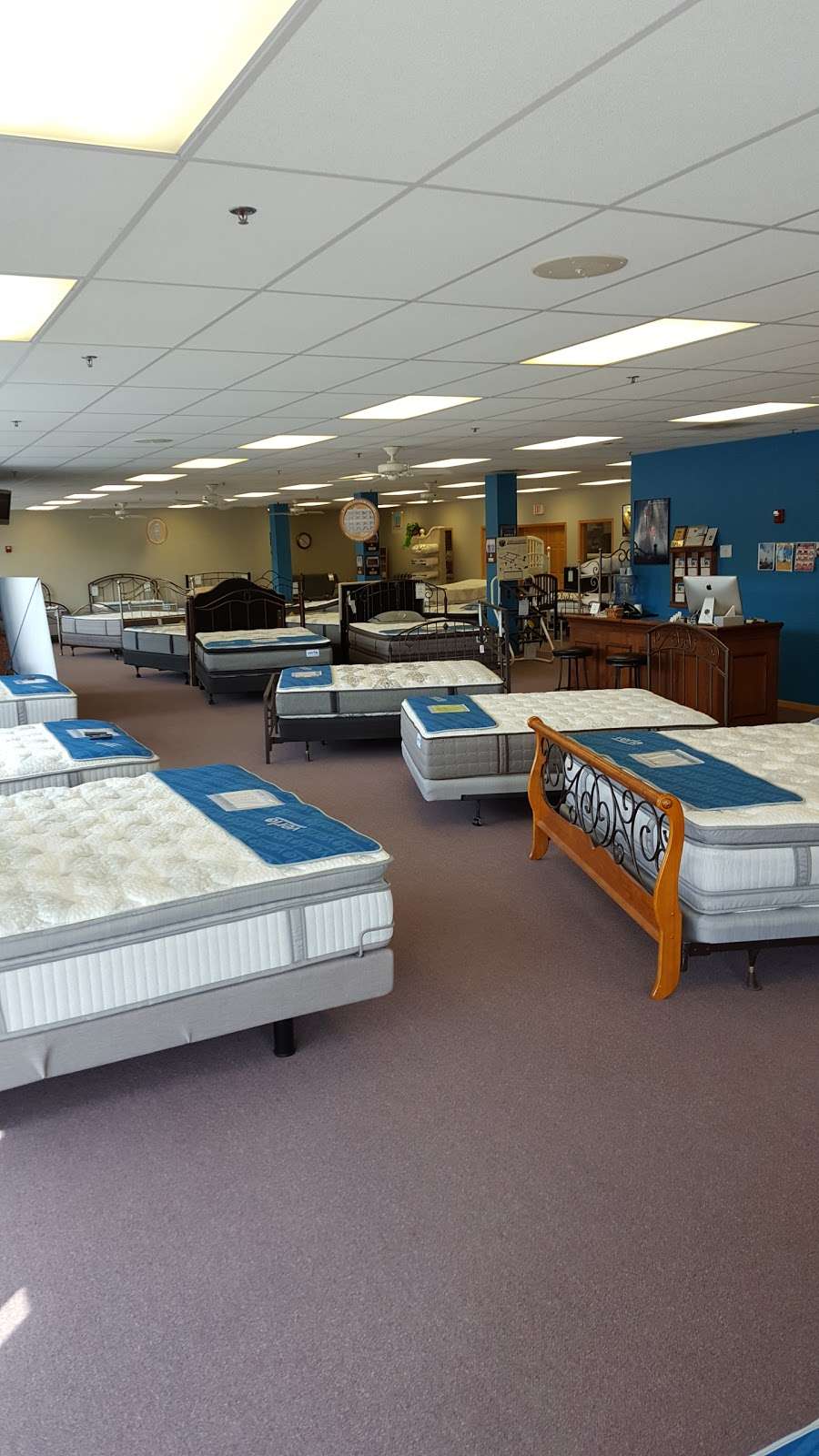 Verlo Mattress of McHenry | 3710 W Elm St, McHenry, IL 60050, USA | Phone: (815) 578-8375