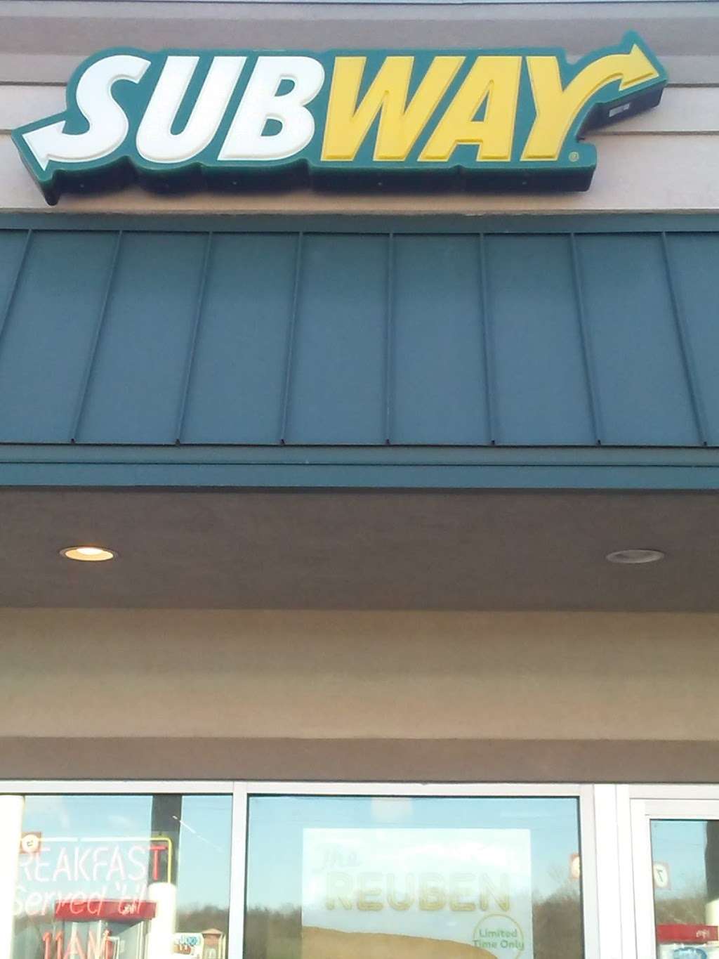 Subway Restaurants | 17605 Co Hwy Z, Dearborn, MO 64439, USA | Phone: (816) 992-3703